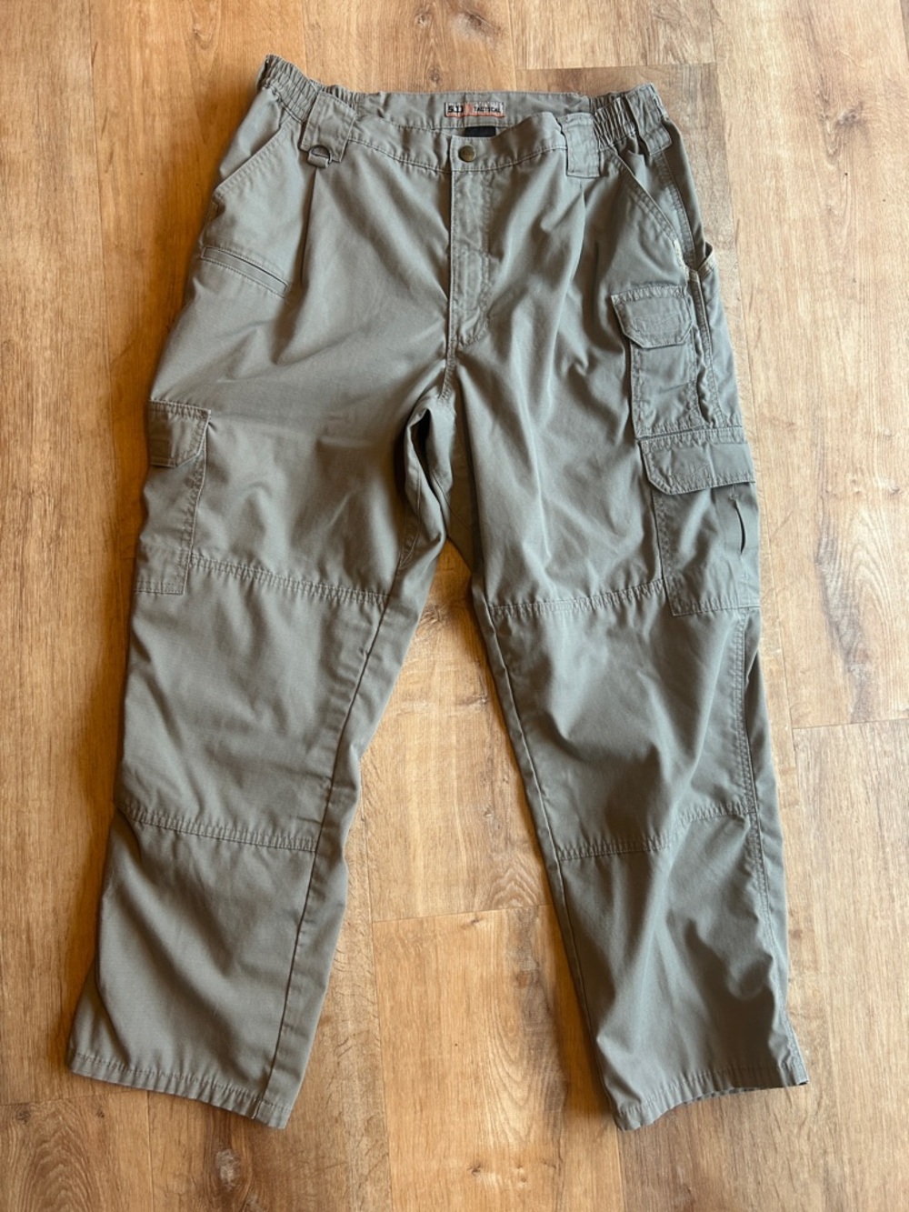 5.11 Tactical Men's Tan Cargo Tactical Pants Utility Pocket Workwear 33x30
